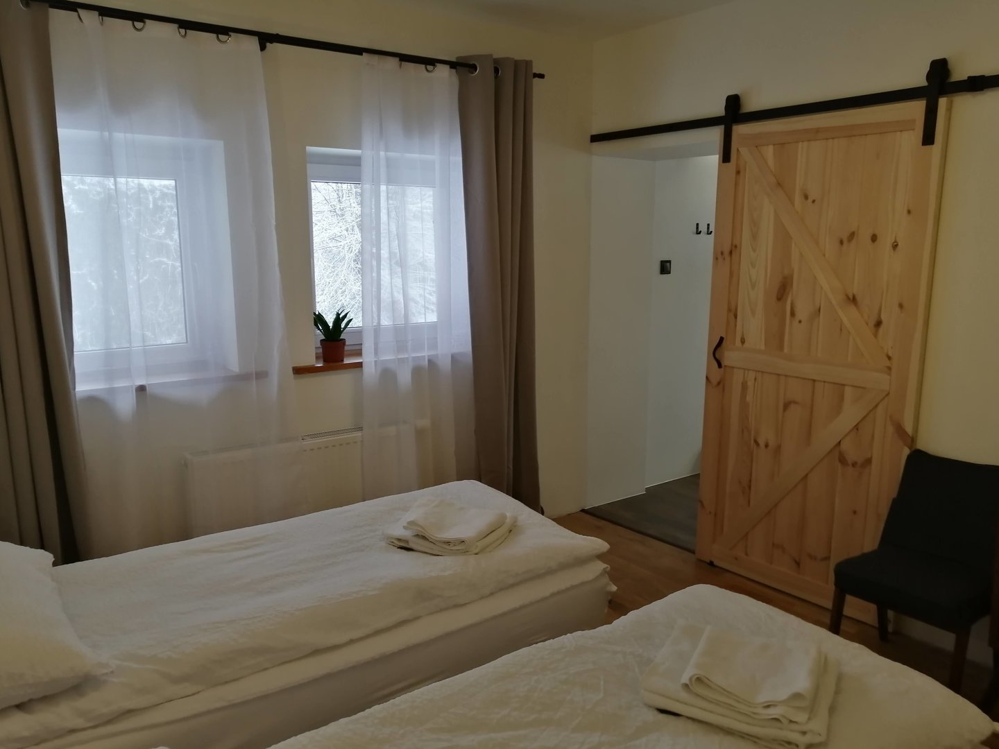 DOM WAKACYJNY SPÓŁKA Z OGRANICZONĄ ODPOWIEDZIALNOŚCIĄ - 6